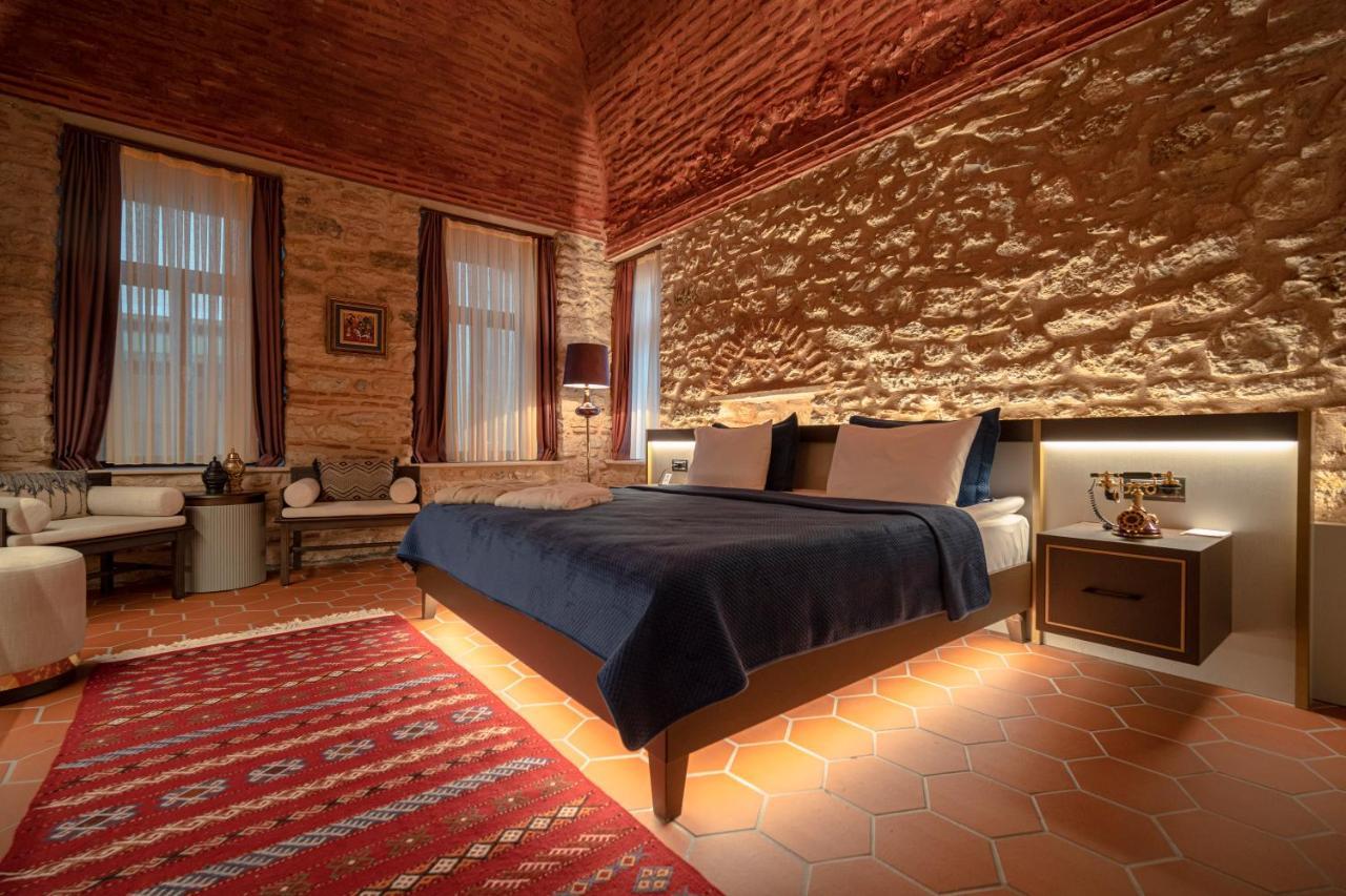 Han 1772 Hotel Istanboel Buitenkant foto A room at the hotel