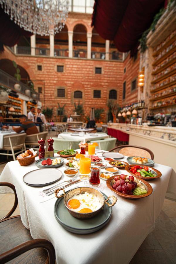 Han 1772 Hotel Istanboel Buitenkant foto Turkish breakfast